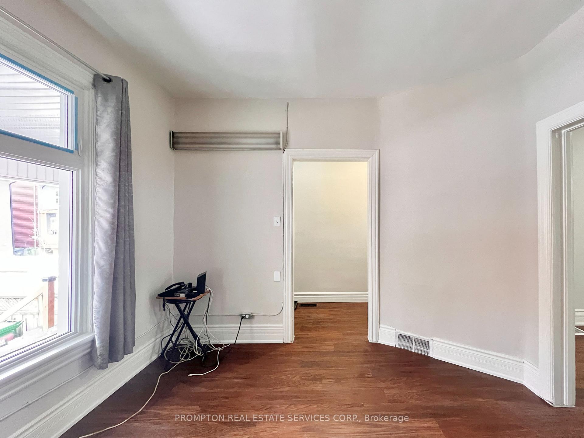 Photo 5 of 17 Winnifred Avenue, Toronto, South Riverdale — HOMEH