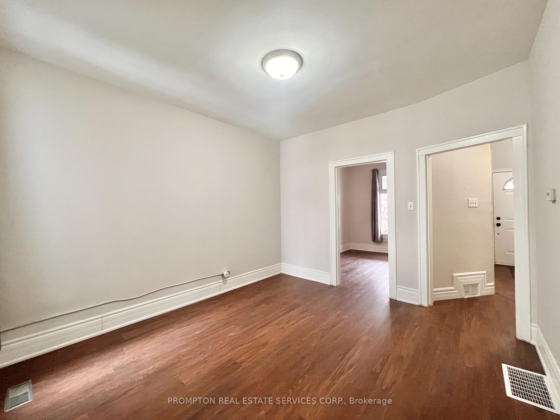 Photo 11 of 17 Winnifred Avenue, Toronto, South Riverdale — HOMEH