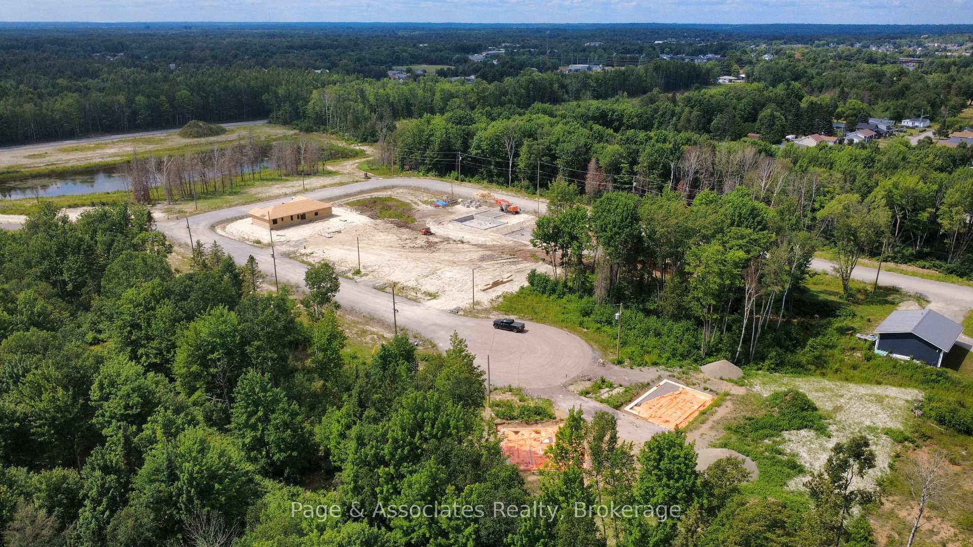 Photo 2 of 47 Brianne Court, West Nipissing, Sturgeon Falls — HOMEH
