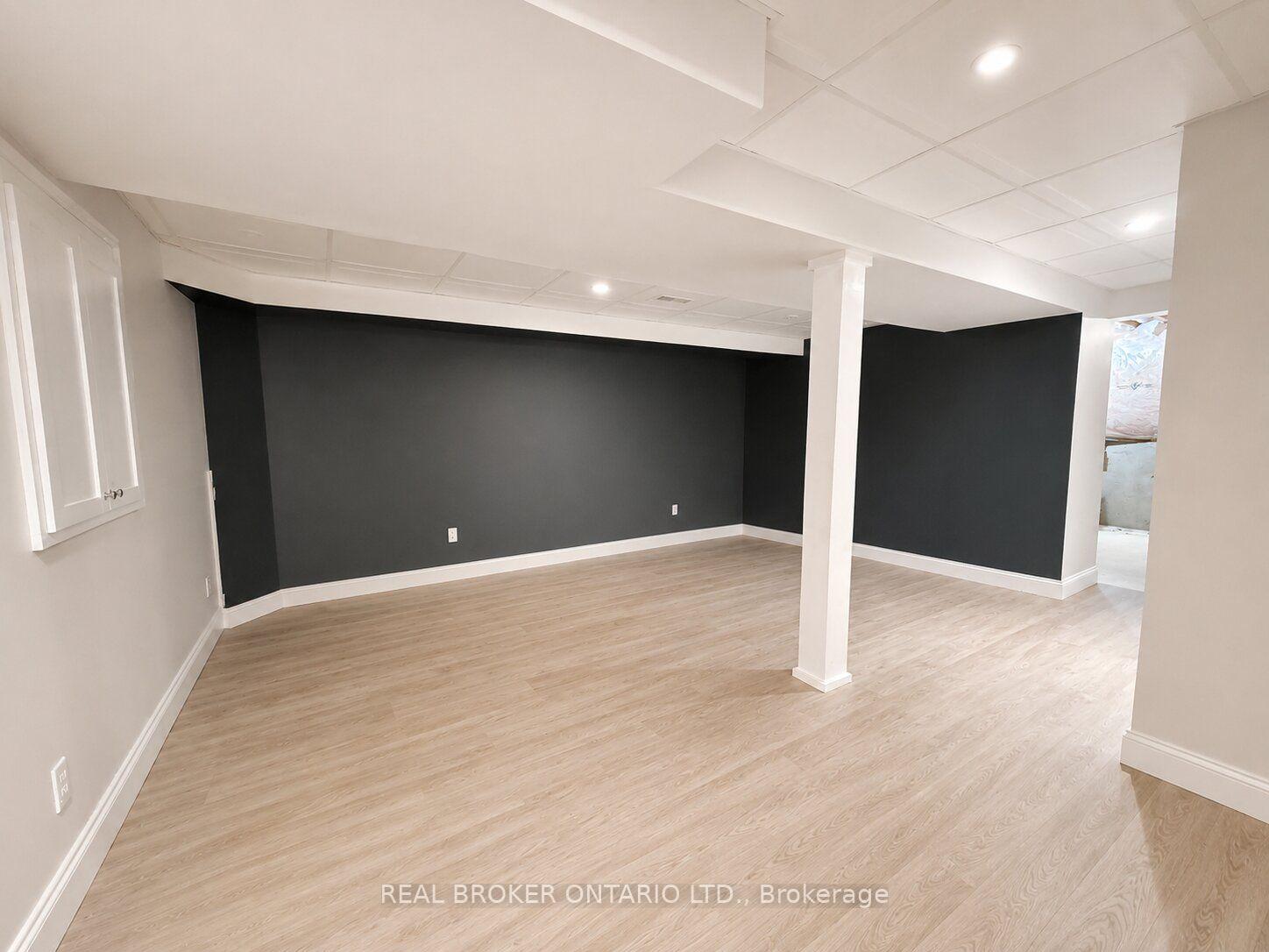 Photo 19 of 204 Springstead Avenue, Hamilton, Winona Park — HOMEH