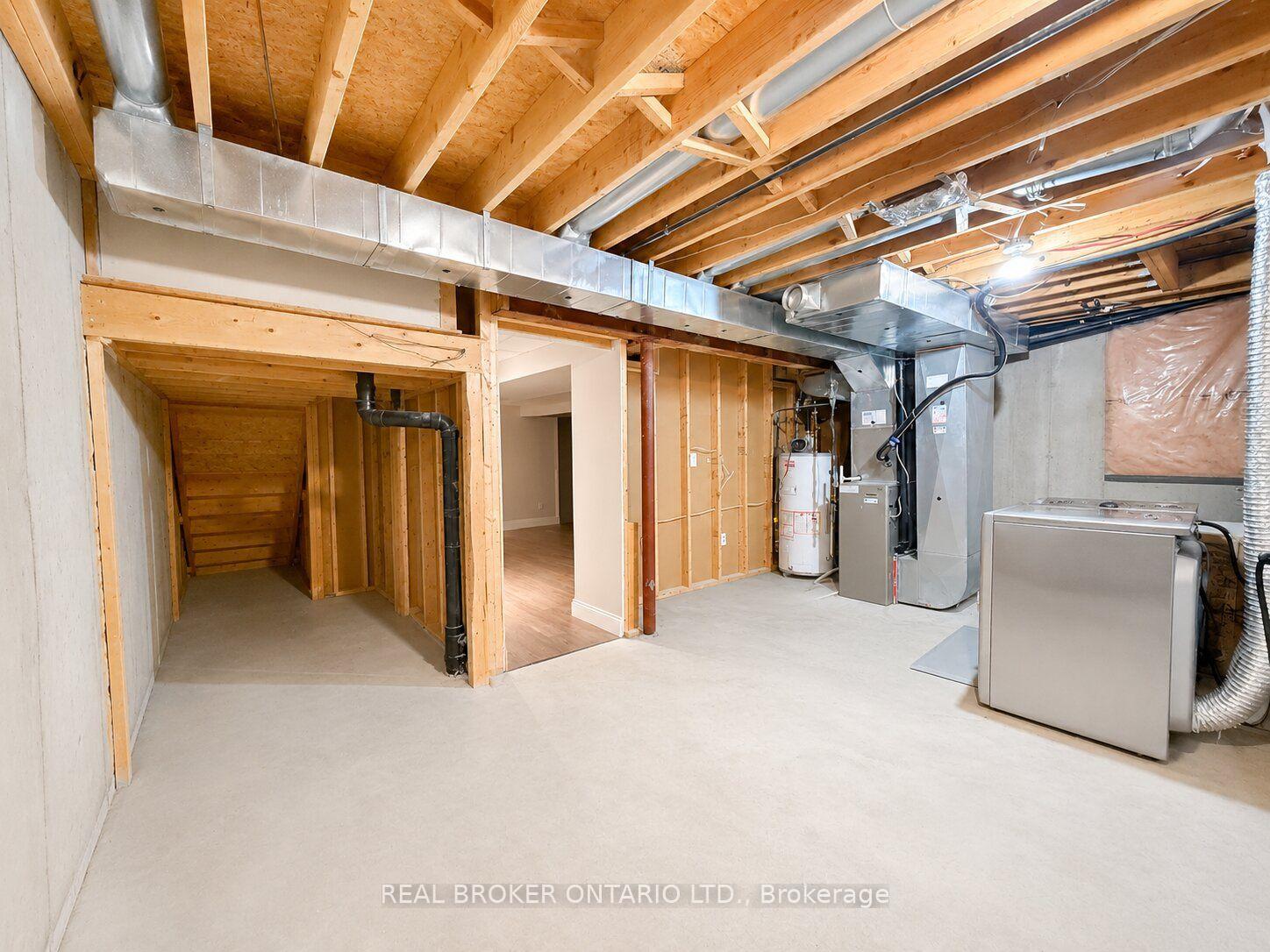Photo 21 of 204 Springstead Avenue, Hamilton, Winona Park — HOMEH