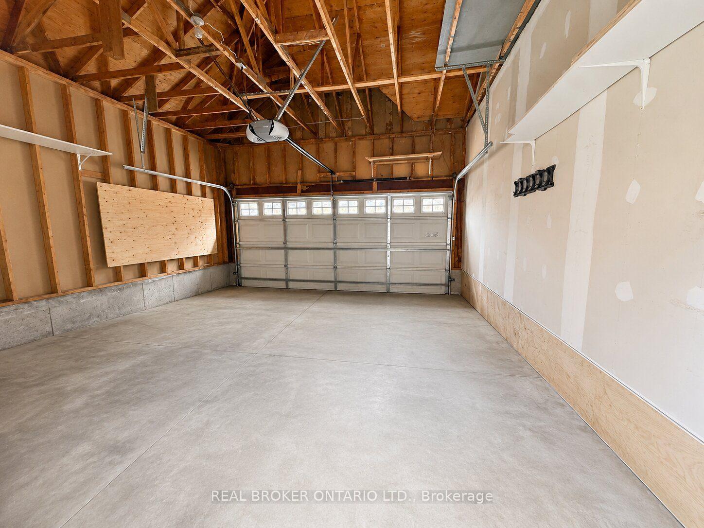 Photo 25 of 204 Springstead Avenue, Hamilton, Winona Park — HOMEH