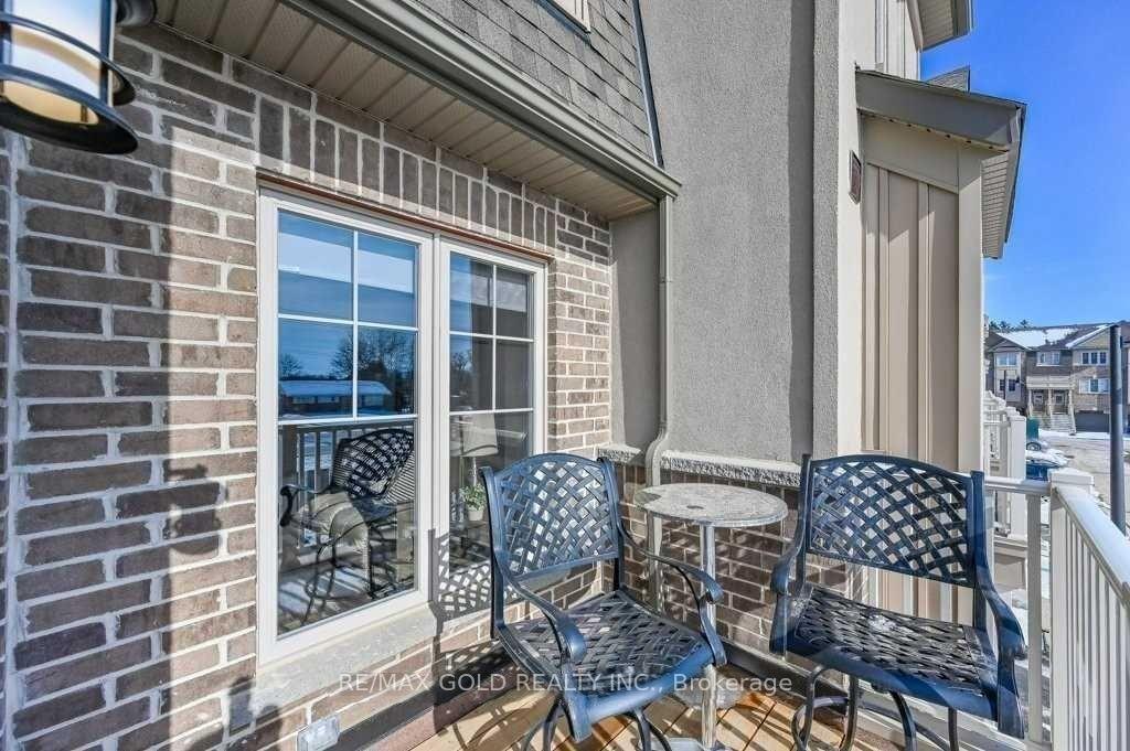 Photo 29 of 5 Pim Lane, Hamilton, Ancaster — HOMEH