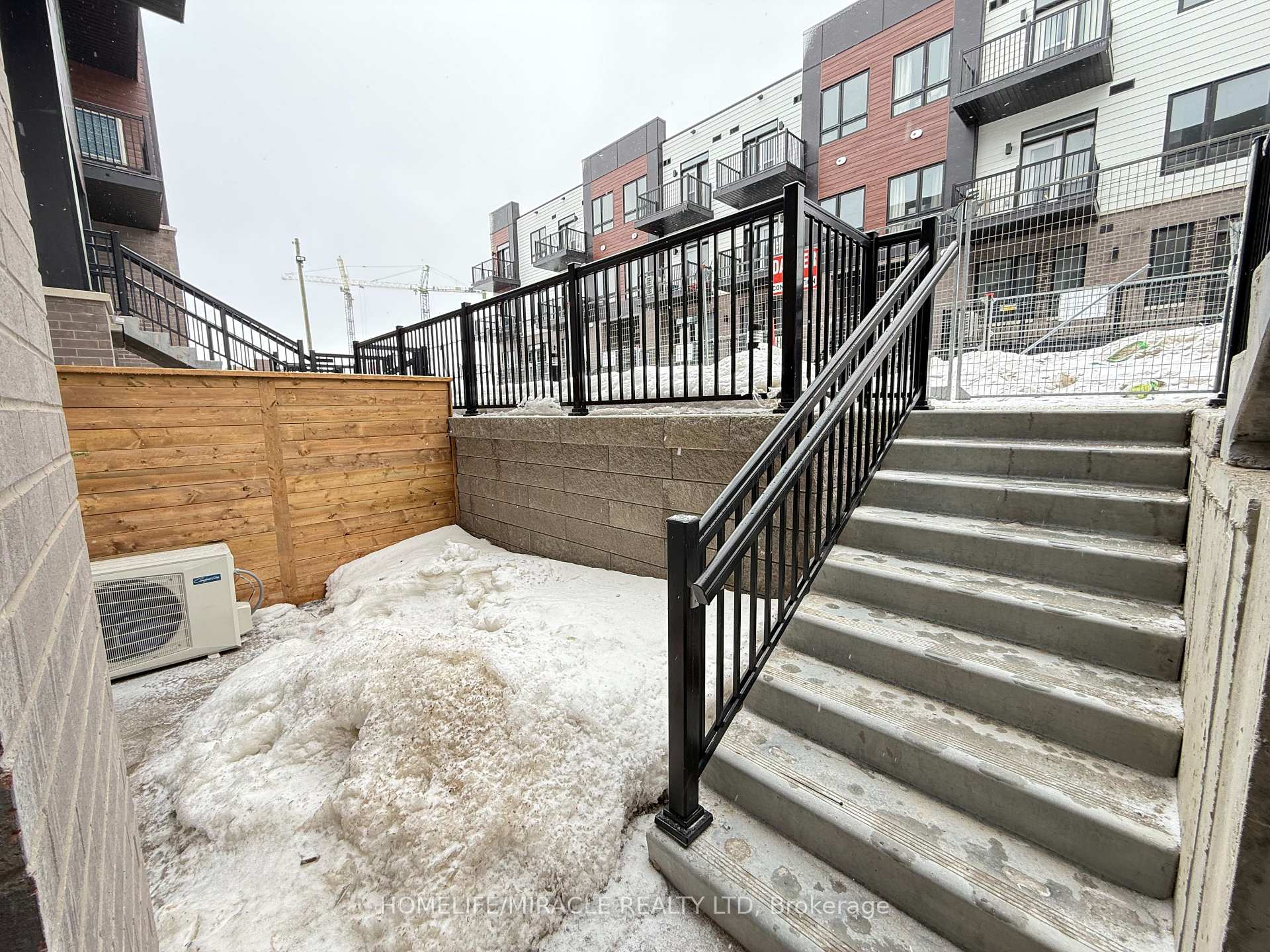 Photo 3 of Unit L8, 40 Palace Street, Kitchener, Alpine — HOMEH