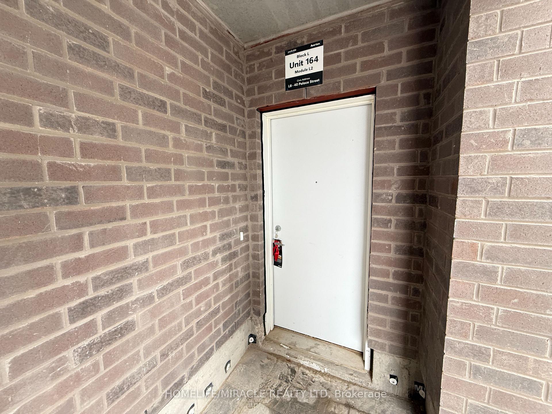 Photo 4 of Unit L8, 40 Palace Street, Kitchener, Alpine — HOMEH