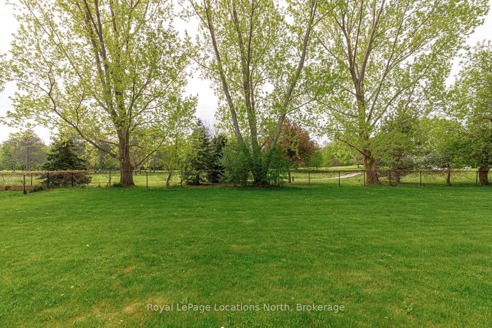 Photo 6 of 59 Kells Crescent, Collingwood — HOMEH