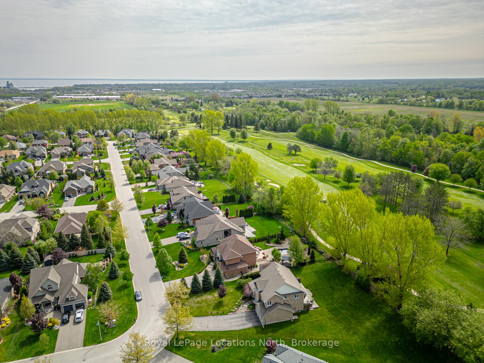 Photo 7 of 59 Kells Crescent, Collingwood — HOMEH