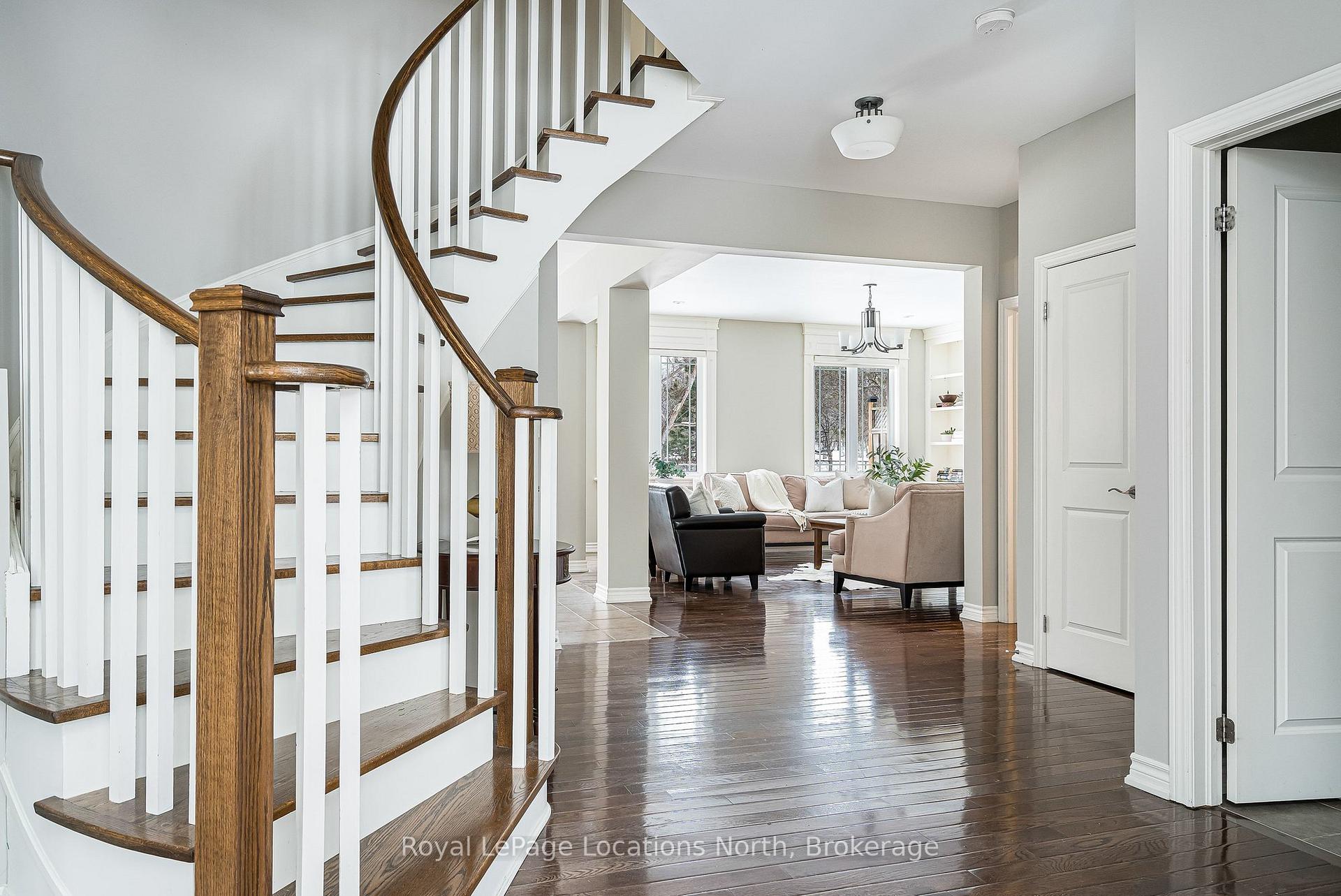 Photo 9 of 59 Kells Crescent, Collingwood — HOMEH