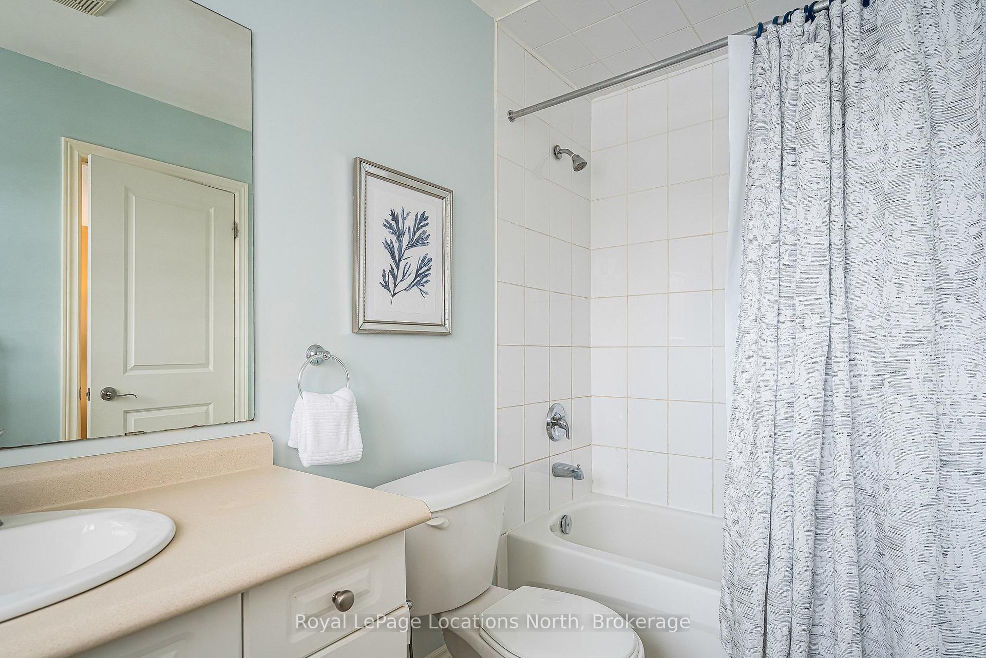 Photo 41 of 59 Kells Crescent, Collingwood — HOMEH