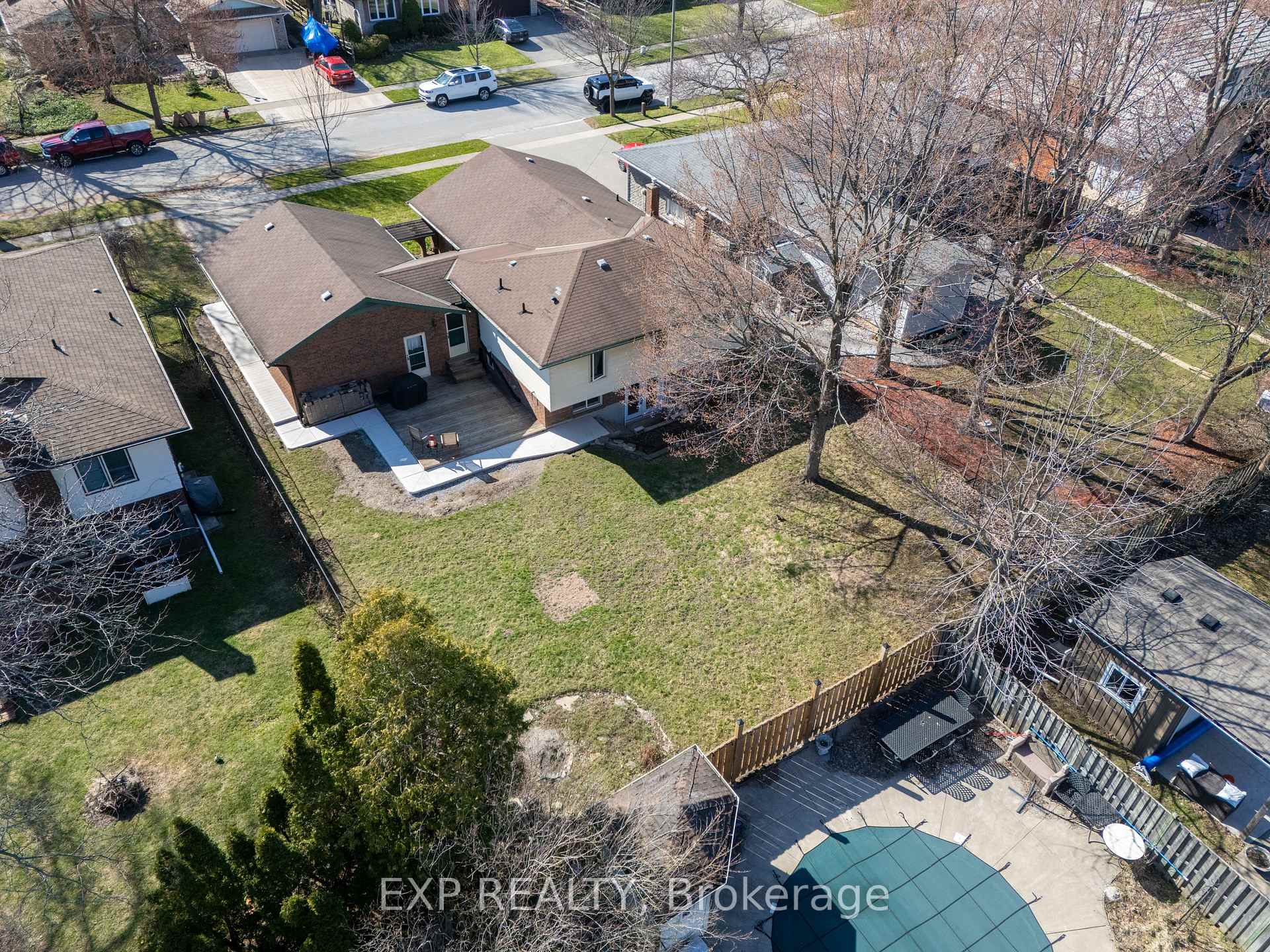 Photo 2 of Unit lower, 2580 Noella Court, Niagara Falls, Casey — HOMEH