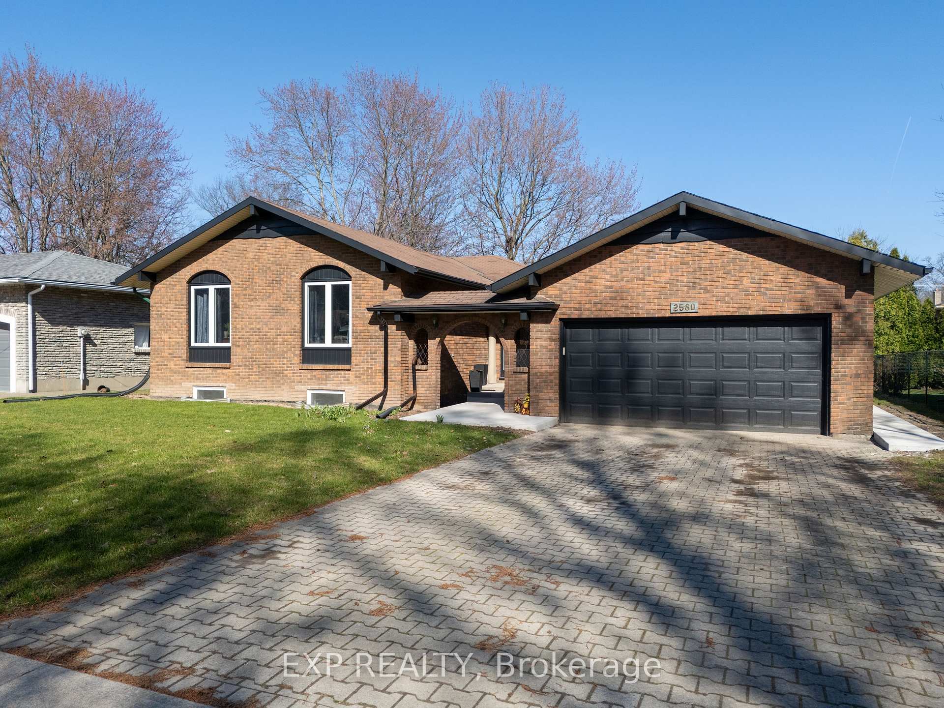 Photo 3 of Unit lower, 2580 Noella Court, Niagara Falls, Casey — HOMEH
