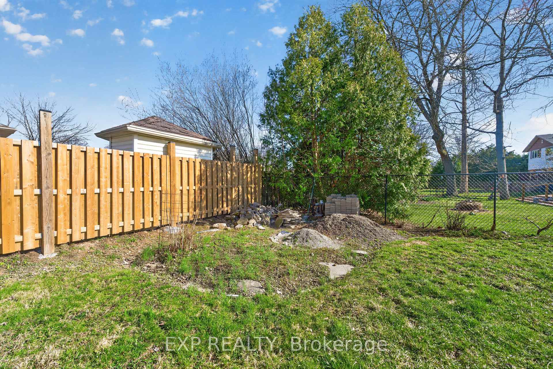 Photo 29 of Unit lower, 2580 Noella Court, Niagara Falls, Casey — HOMEH