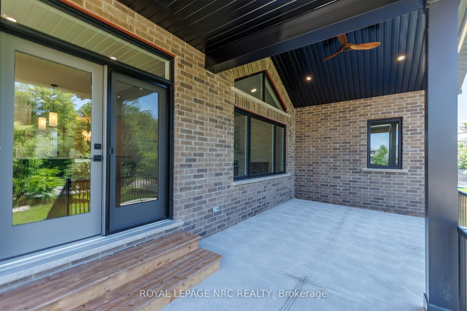 Photo 3 of 270 Lancaster Drive, Port Colborne, Sugarloaf — HOMEH