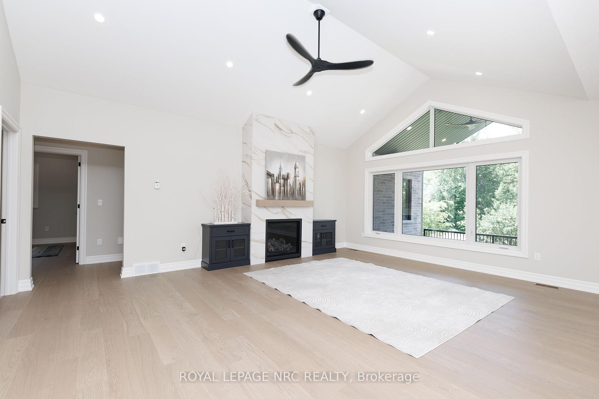 Photo 10 of 270 Lancaster Drive, Port Colborne, Sugarloaf — HOMEH