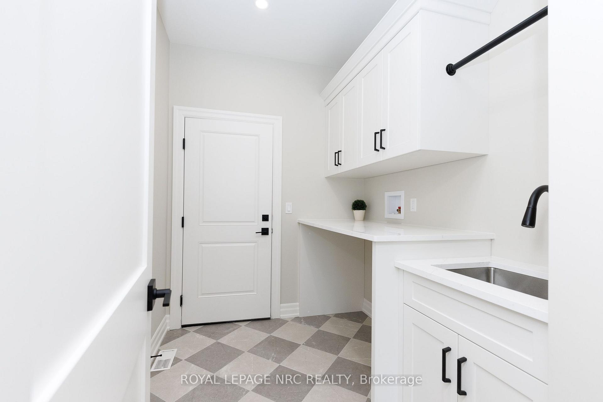 Photo 21 of 270 Lancaster Drive, Port Colborne, Sugarloaf — HOMEH