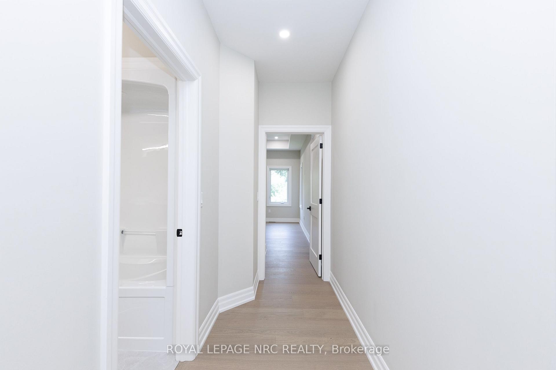 Photo 24 of 270 Lancaster Drive, Port Colborne, Sugarloaf — HOMEH