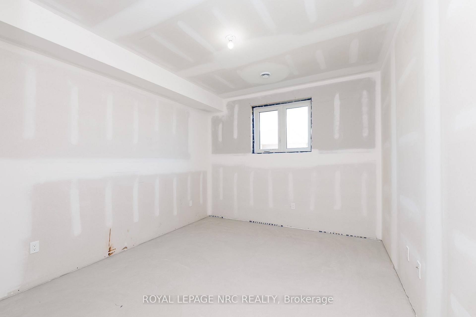 Photo 35 of 270 Lancaster Drive, Port Colborne, Sugarloaf — HOMEH