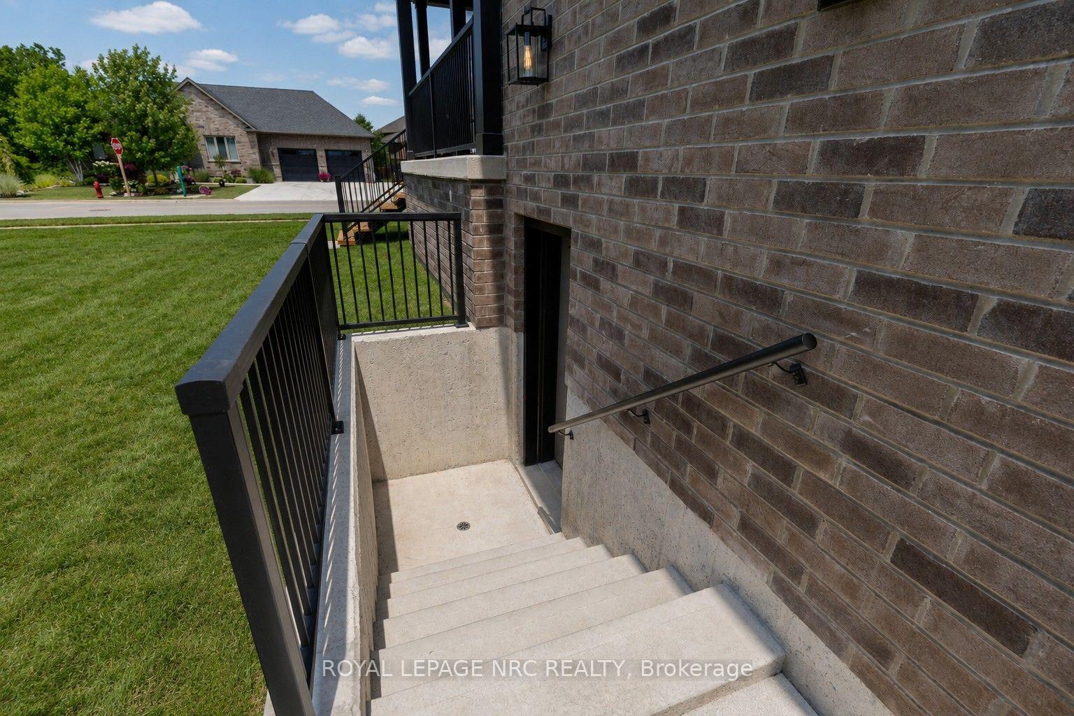 Photo 39 of 270 Lancaster Drive, Port Colborne, Sugarloaf — HOMEH