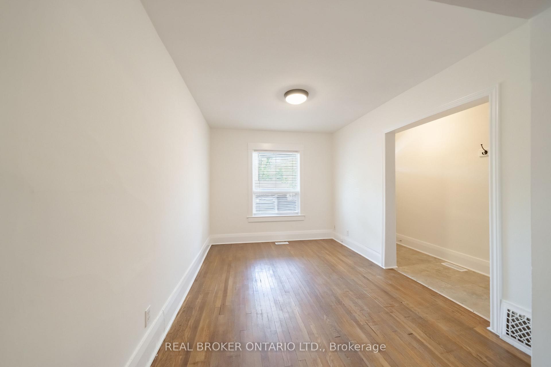 Photo 4 of Unit MAIN, 542 Glebeholme Boulevard, Toronto, Danforth — HOMEH