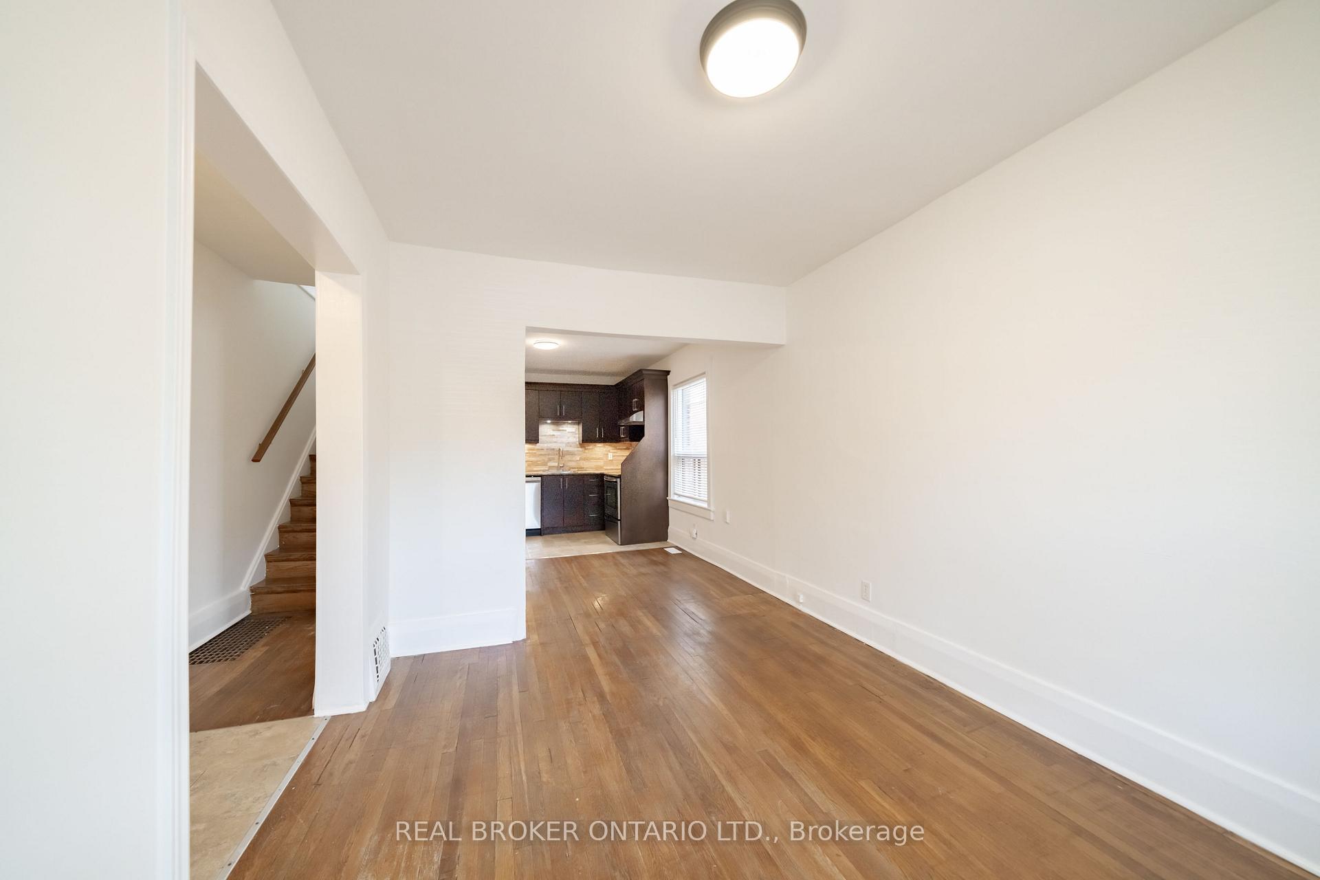 Photo 6 of Unit MAIN, 542 Glebeholme Boulevard, Toronto, Danforth — HOMEH