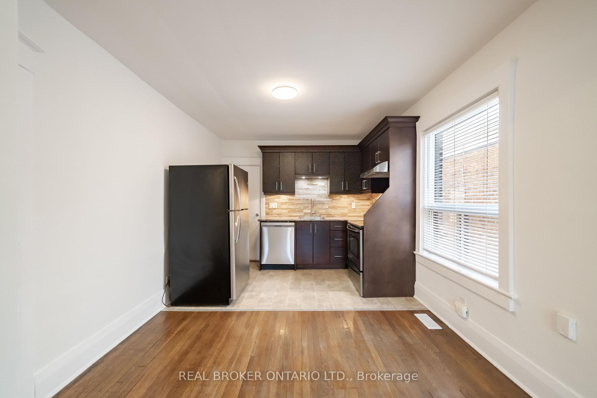 Photo 9 of Unit MAIN, 542 Glebeholme Boulevard, Toronto, Danforth — HOMEH