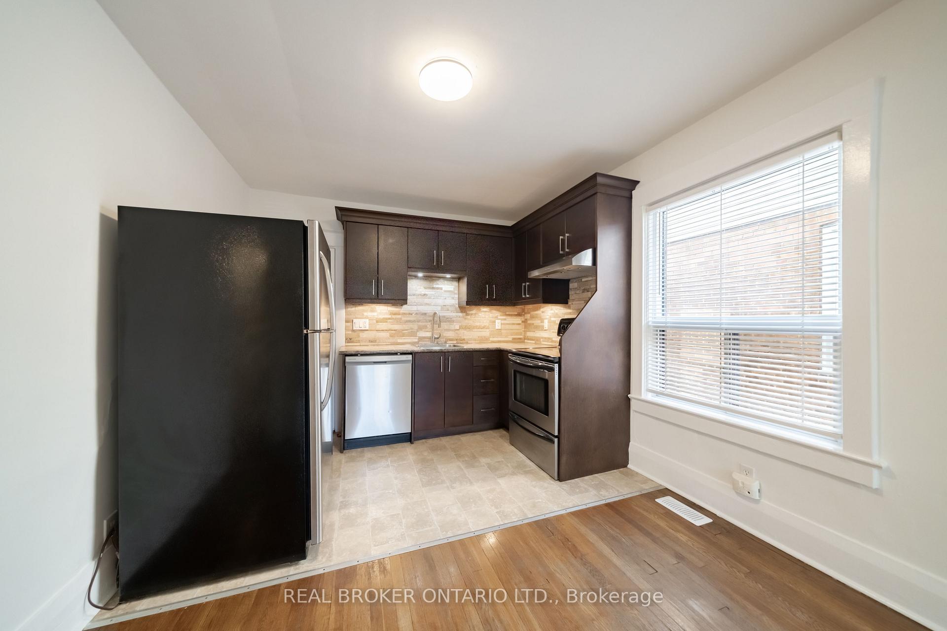 Photo 10 of Unit MAIN, 542 Glebeholme Boulevard, Toronto, Danforth — HOMEH