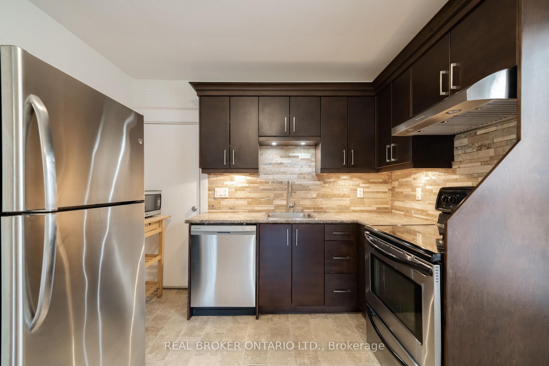 Photo 11 of Unit MAIN, 542 Glebeholme Boulevard, Toronto, Danforth — HOMEH