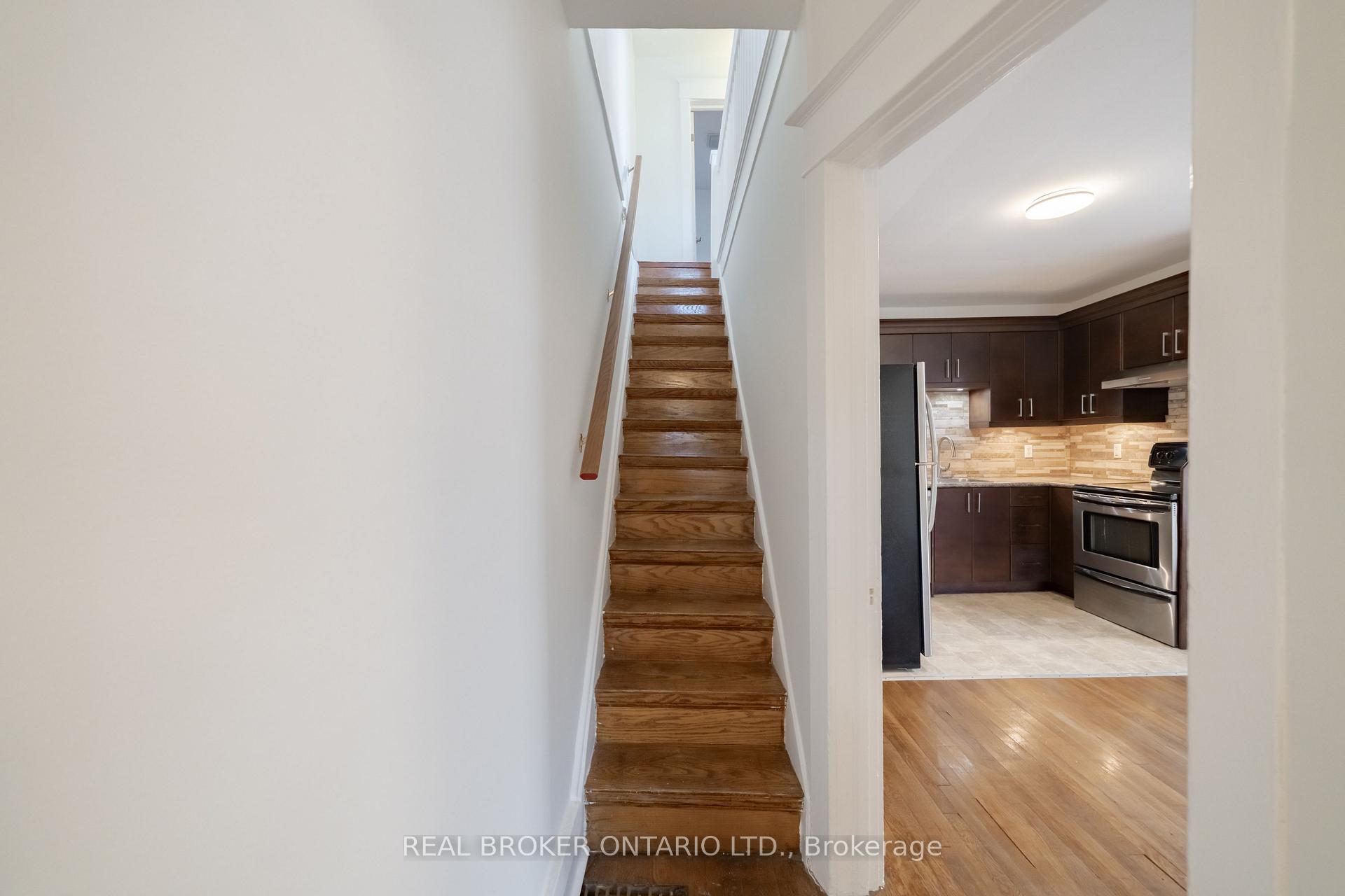 Photo 16 of Unit MAIN, 542 Glebeholme Boulevard, Toronto, Danforth — HOMEH