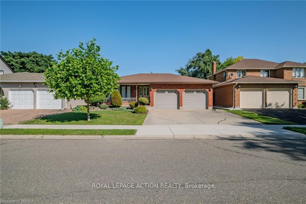 Photo 1 of 41 Royal Oak Drive, Brantford, Greenbrier — HOMEH
