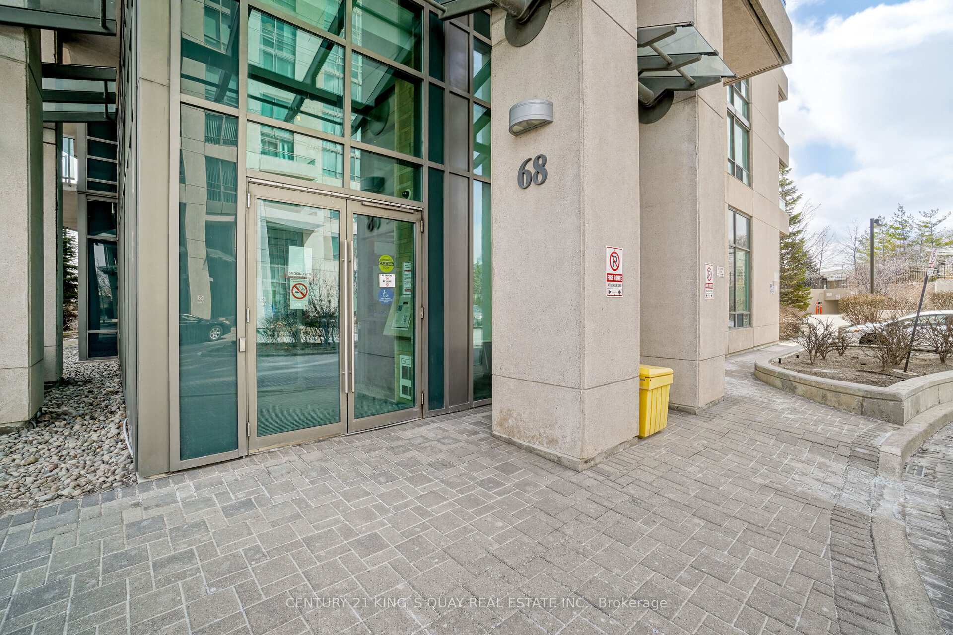 Photo 2 of Unit 708, 68 Grangeway Avenue, Scarborough, Woburn — HOMEH