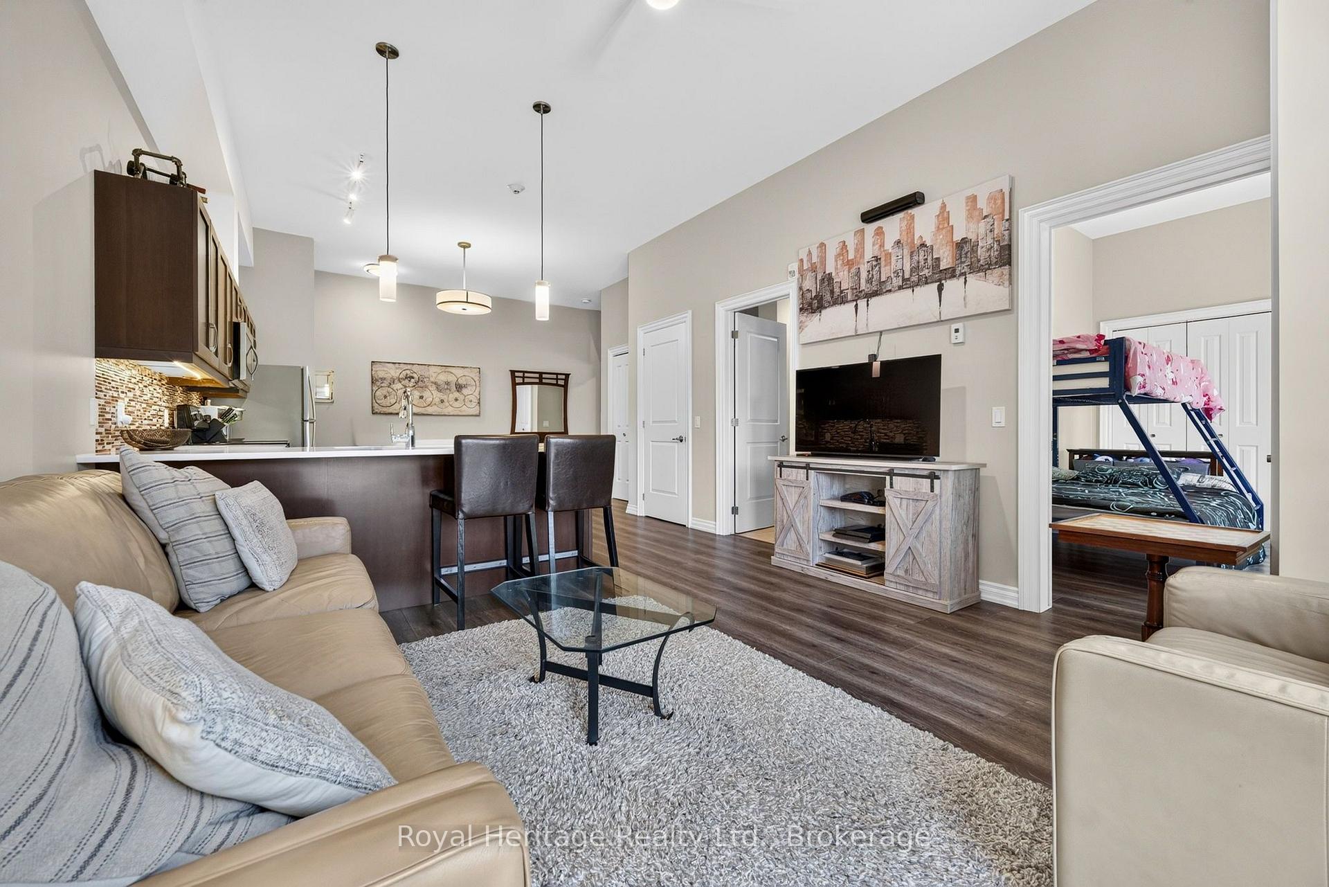 Photo 9 of Unit 204, 25 King Street, Kawartha Lakes, Lindsay — HOMEH