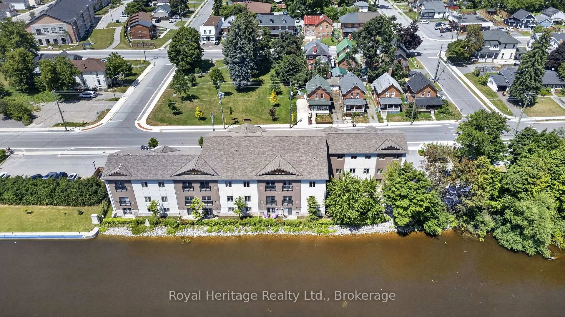 Photo 4 of Unit 204, 25 King Street, Kawartha Lakes, Lindsay — HOMEH