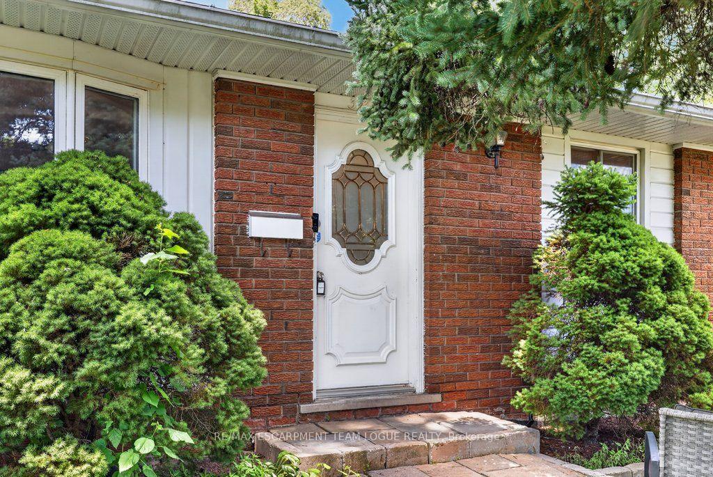 Photo 4 of 393 Enfield Road, Burlington, LaSalle — HOMEH
