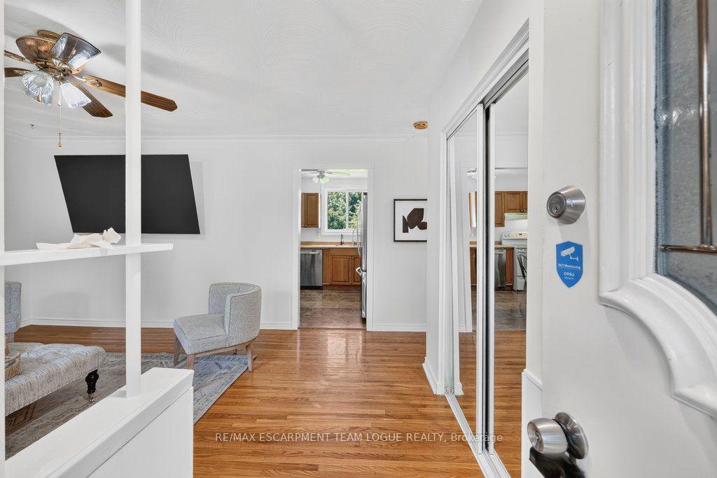 Photo 5 of 393 Enfield Road, Burlington, LaSalle — HOMEH