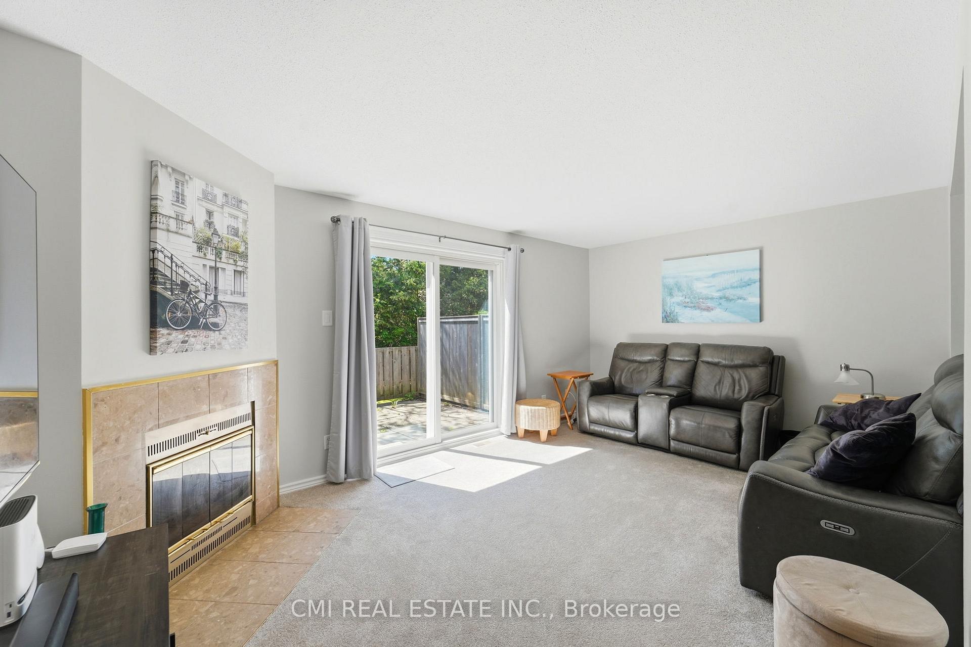 Photo 14 of Unit B, 1765 Lamoureux Drive, Ottawa, Queenswood Heights South — HOMEH