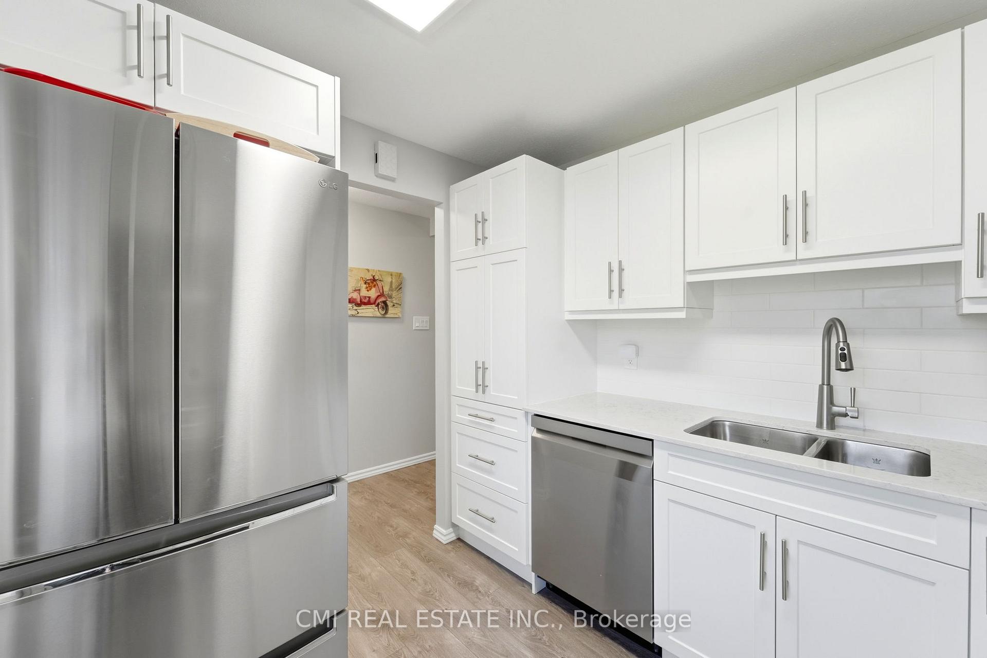 Photo 21 of Unit B, 1765 Lamoureux Drive, Ottawa, Queenswood Heights South — HOMEH