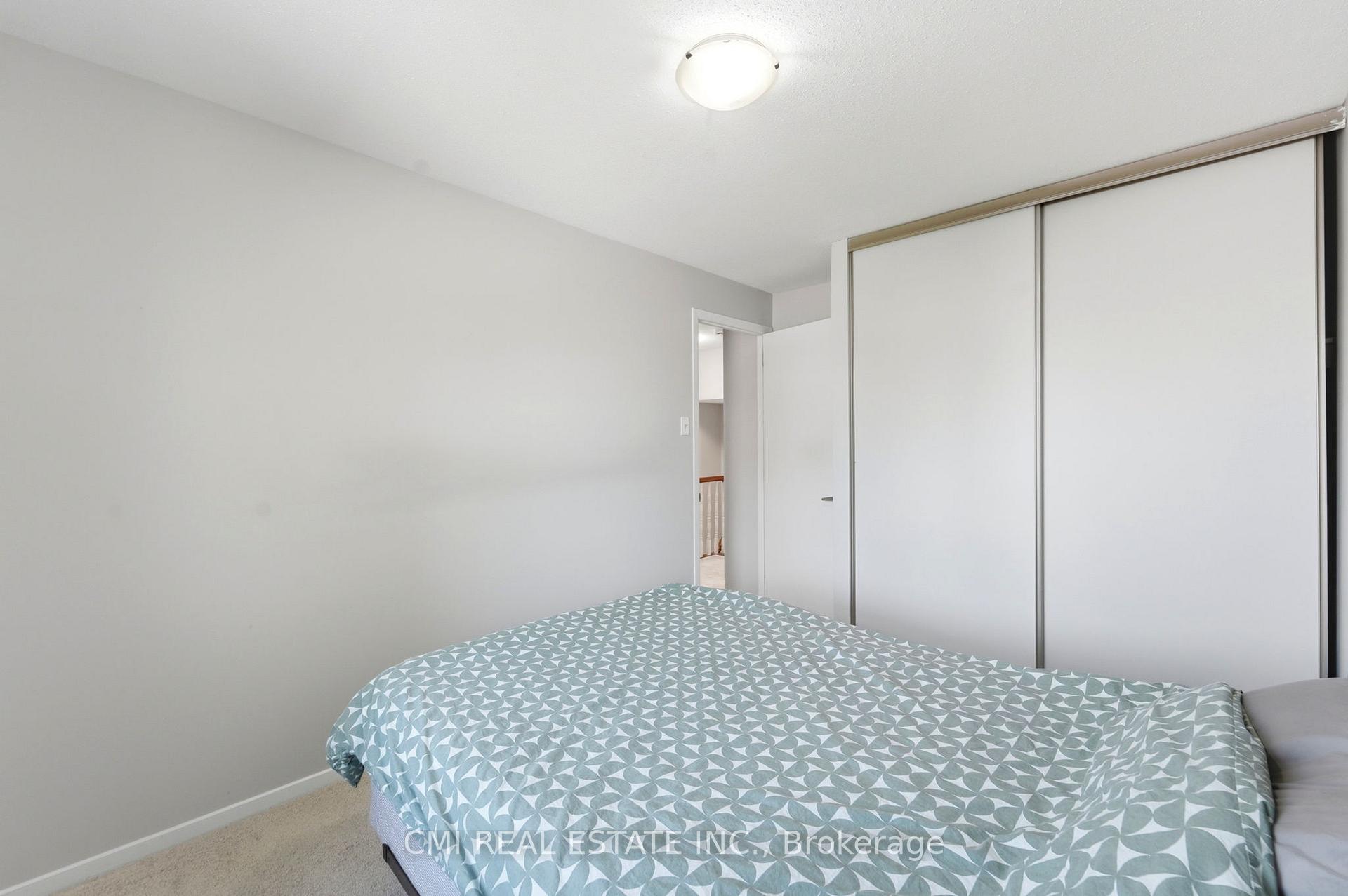 Photo 29 of Unit B, 1765 Lamoureux Drive, Ottawa, Queenswood Heights South — HOMEH