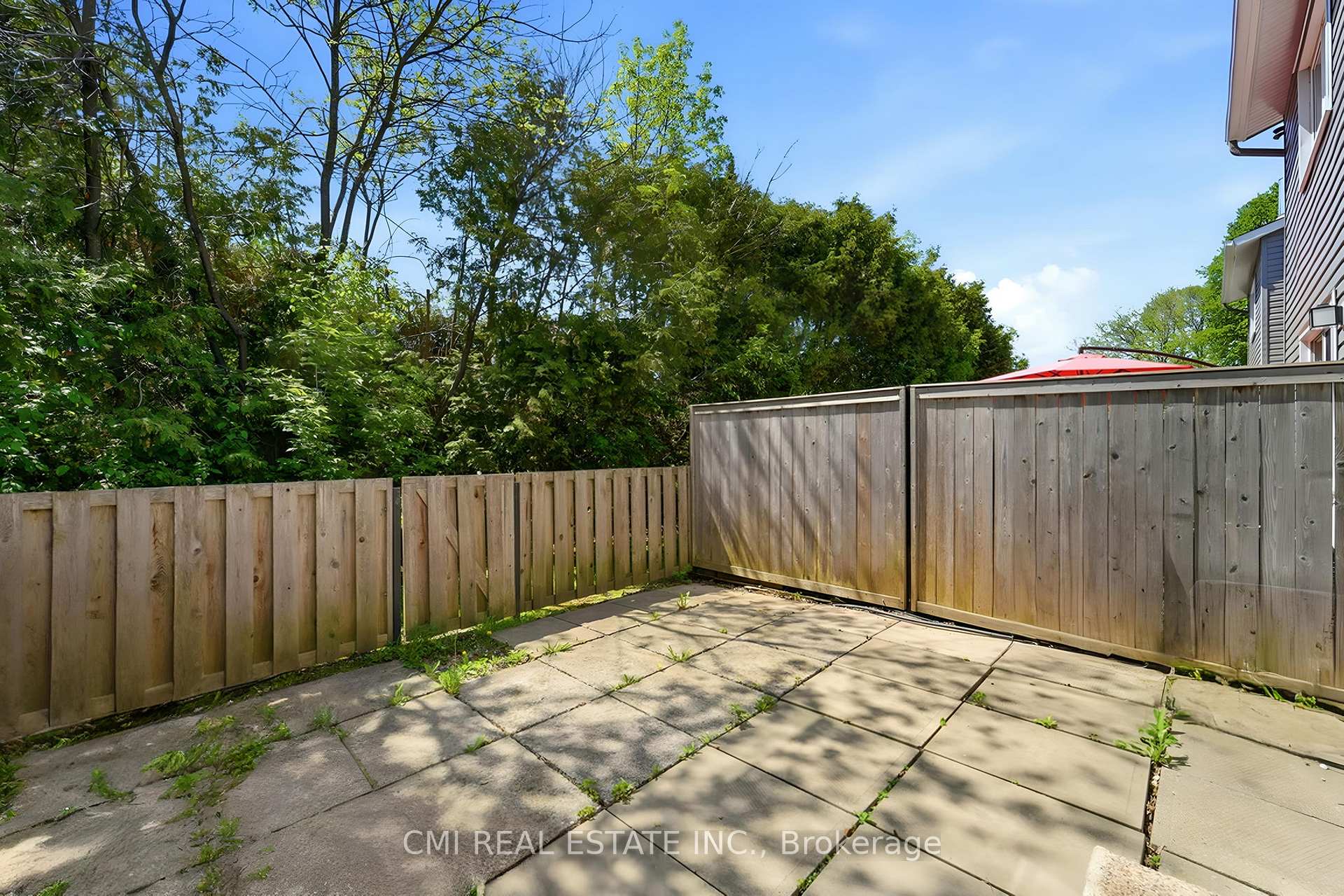 Photo 48 of Unit B, 1765 Lamoureux Drive, Ottawa, Queenswood Heights South — HOMEH