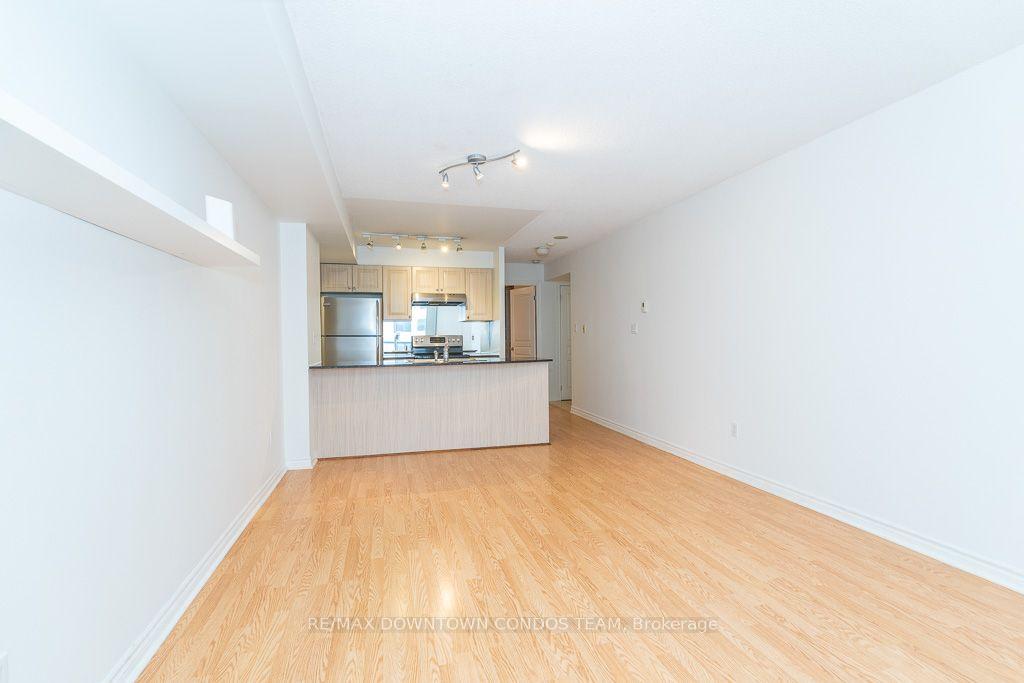 Photo 13 of Unit 611, 801 Bay Street, Toronto, Bay Street Corridor — HOMEH