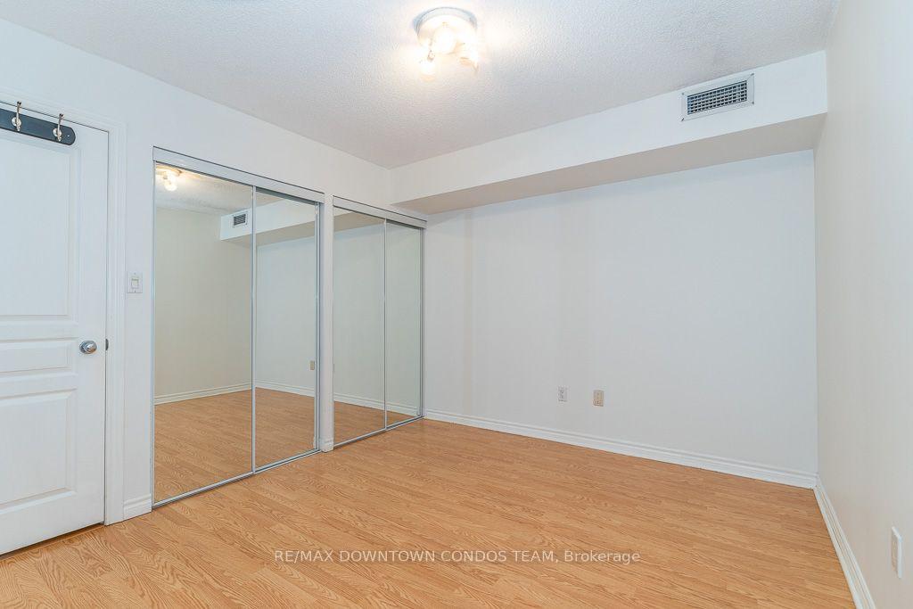 Photo 15 of Unit 611, 801 Bay Street, Toronto, Bay Street Corridor — HOMEH