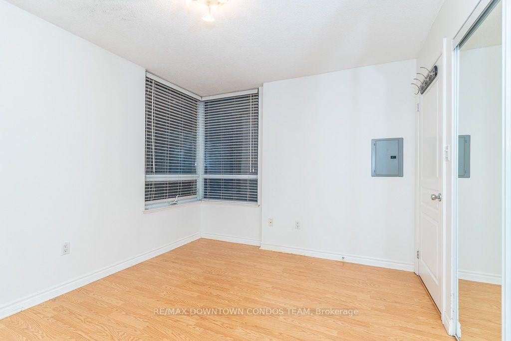 Photo 16 of Unit 611, 801 Bay Street, Toronto, Bay Street Corridor — HOMEH