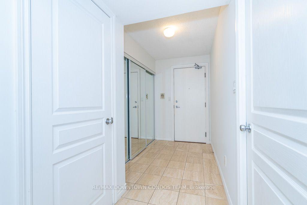 Photo 17 of Unit 611, 801 Bay Street, Toronto, Bay Street Corridor — HOMEH