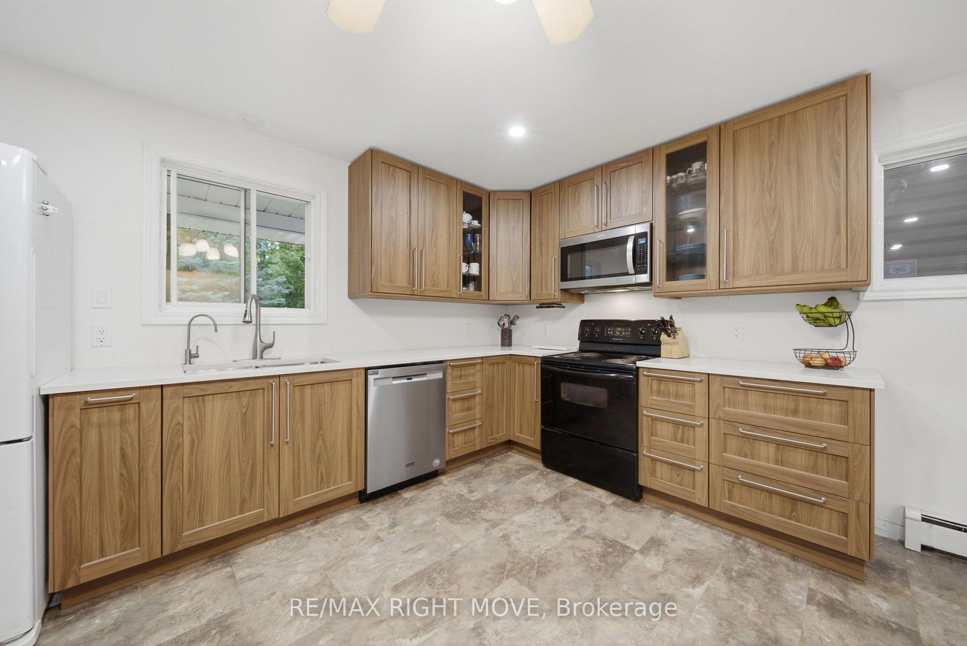 Photo 16 of 4408 12 Line N, Oro-Medonte, Rural Oro-Medonte — HOMEH