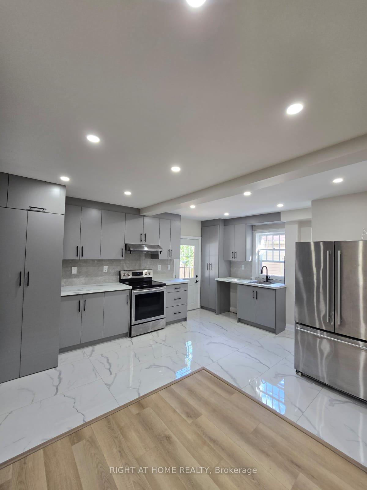 Photo 7 of 140 Napier Street, Sarnia — HOMEH