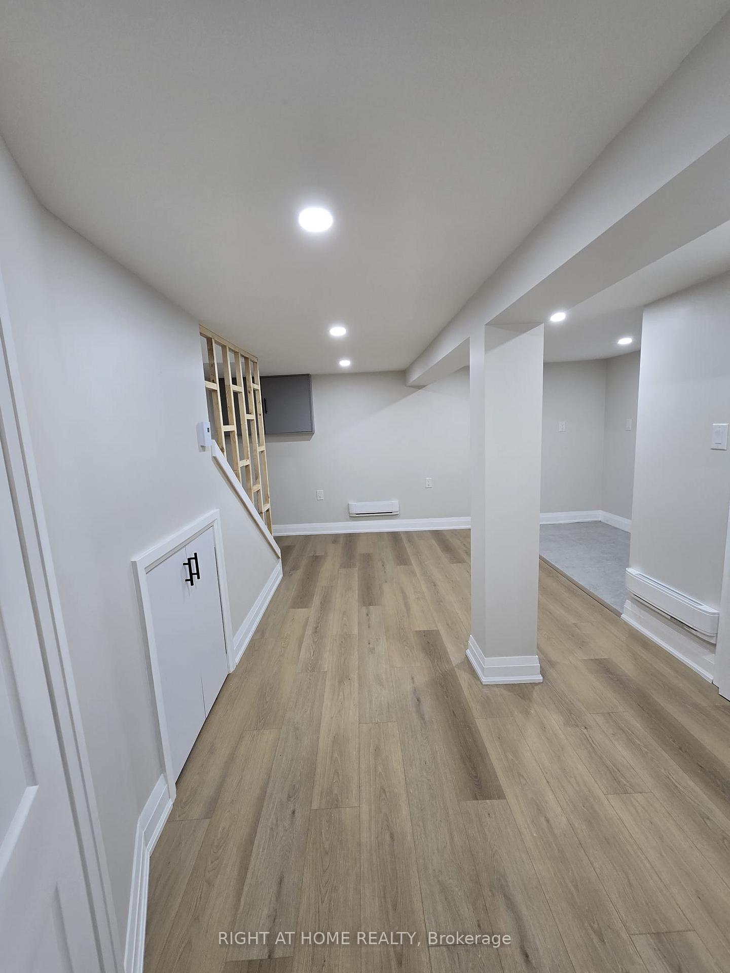 Photo 13 of 140 Napier Street, Sarnia — HOMEH