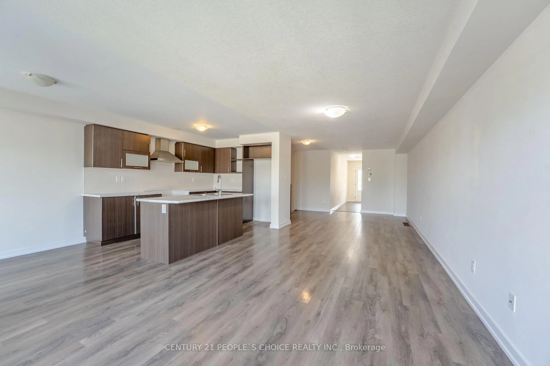Photo 18 of 108 Golden Spring Drive, Brampton, Northwest Brampton — HOMEH