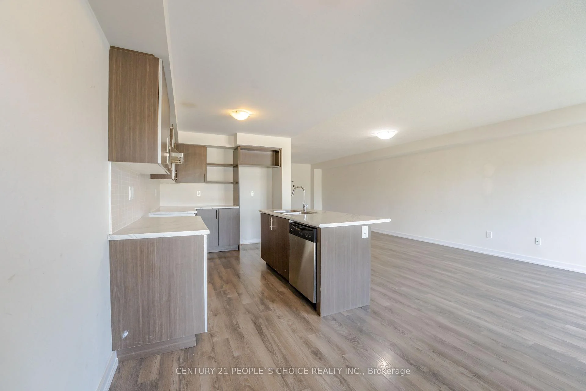 Photo 24 of 108 Golden Spring Drive, Brampton, Northwest Brampton — HOMEH