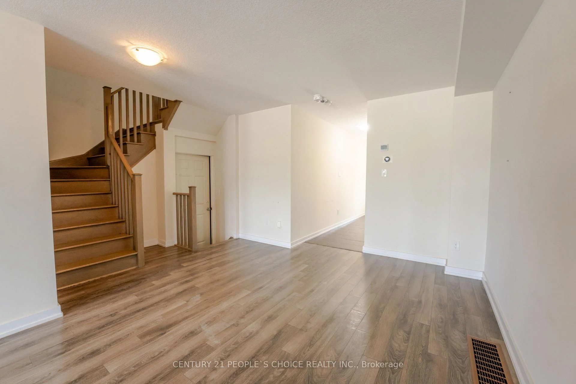 Photo 27 of 108 Golden Spring Drive, Brampton, Northwest Brampton — HOMEH