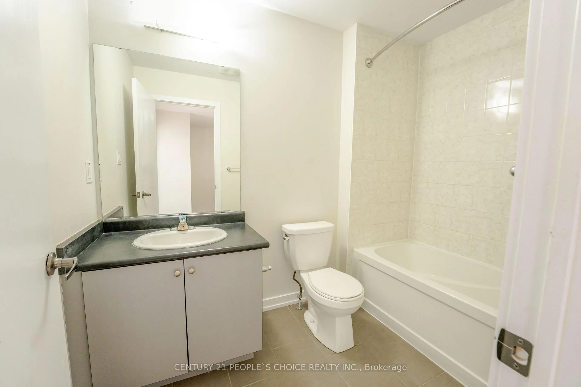 Photo 40 of 108 Golden Spring Drive, Brampton, Northwest Brampton — HOMEH