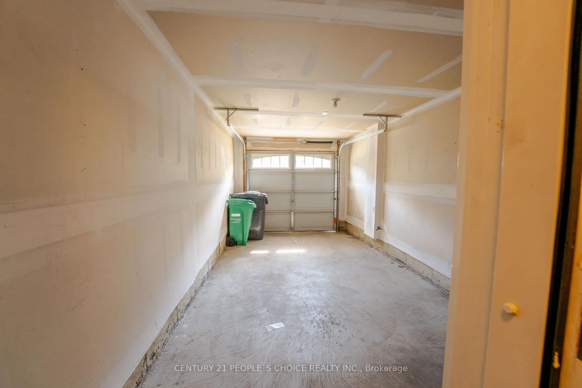 Photo 44 of 108 Golden Spring Drive, Brampton, Northwest Brampton — HOMEH